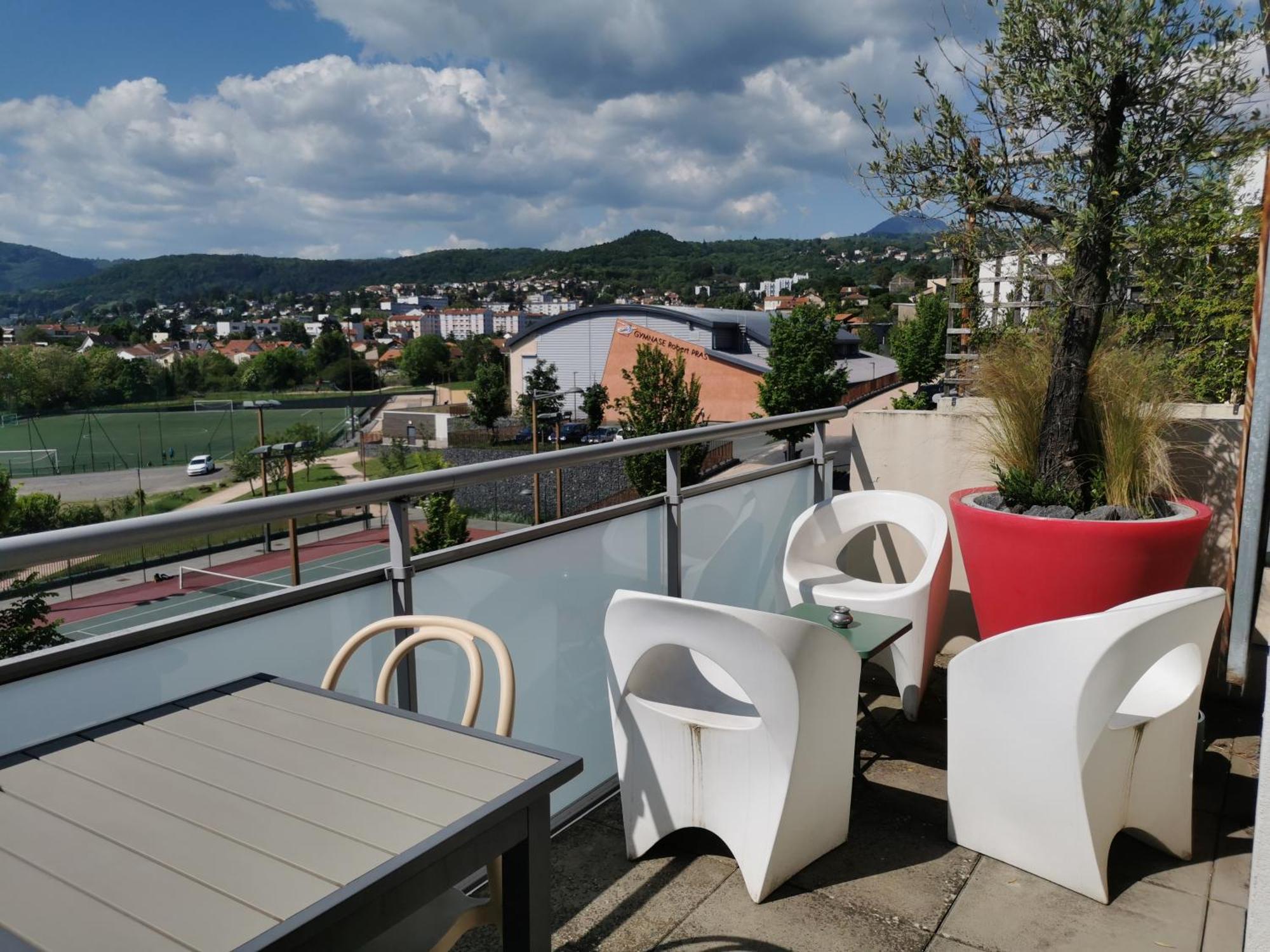Detente Garantie Clermont-Ferrand Exteriér fotografie